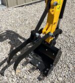 H12 mini excavator - Image 10